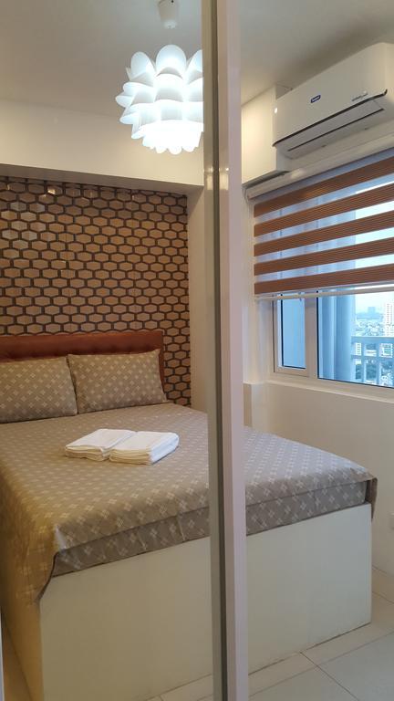 Breeze Residences By Cs Luxe Manila Exteriör bild